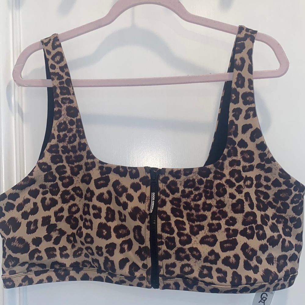 Cheetah Good American zip up sports bra